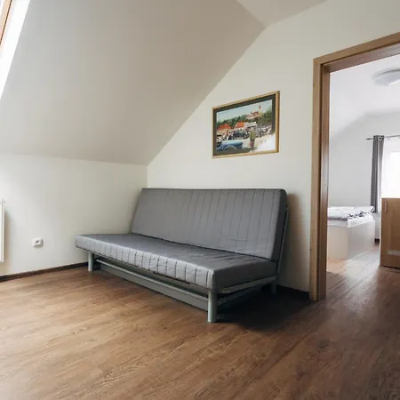 Ubytovani Kytin Apartman